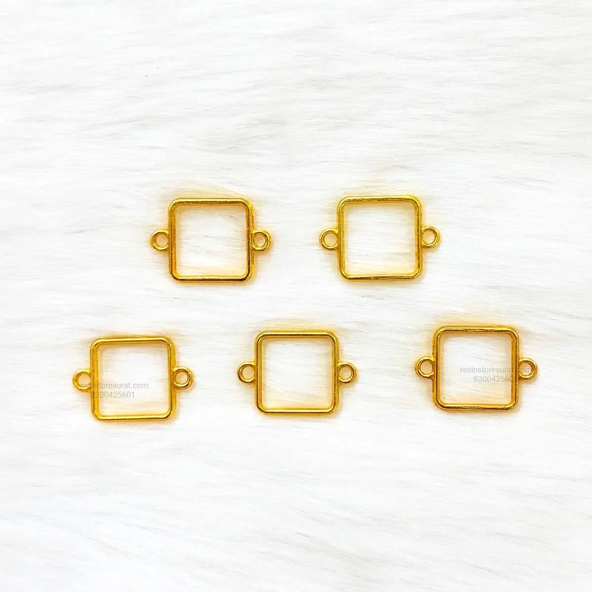 2 Side Hook Square Rakhi Bezel Gold - 5 Pcs