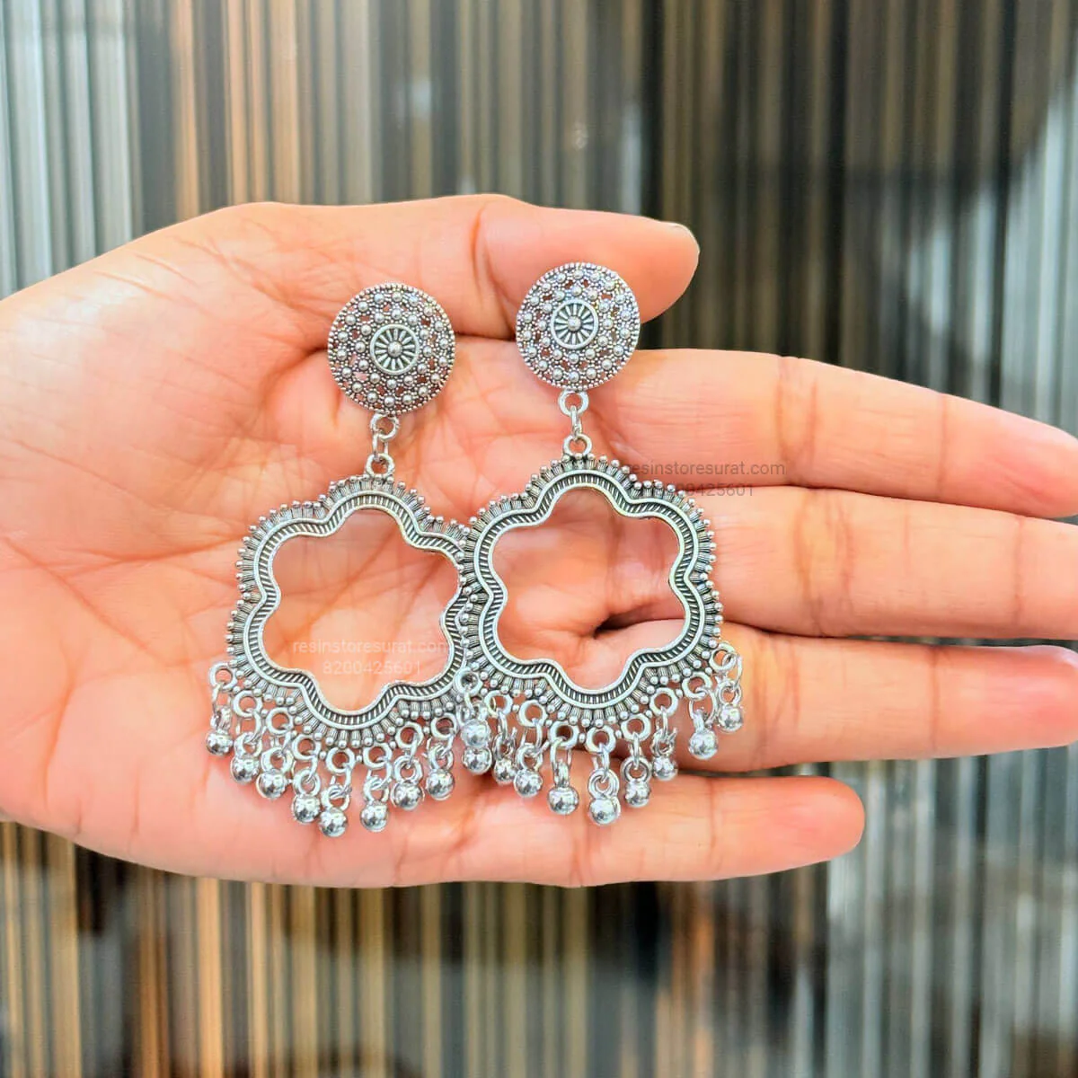 Resin Jhumka Q