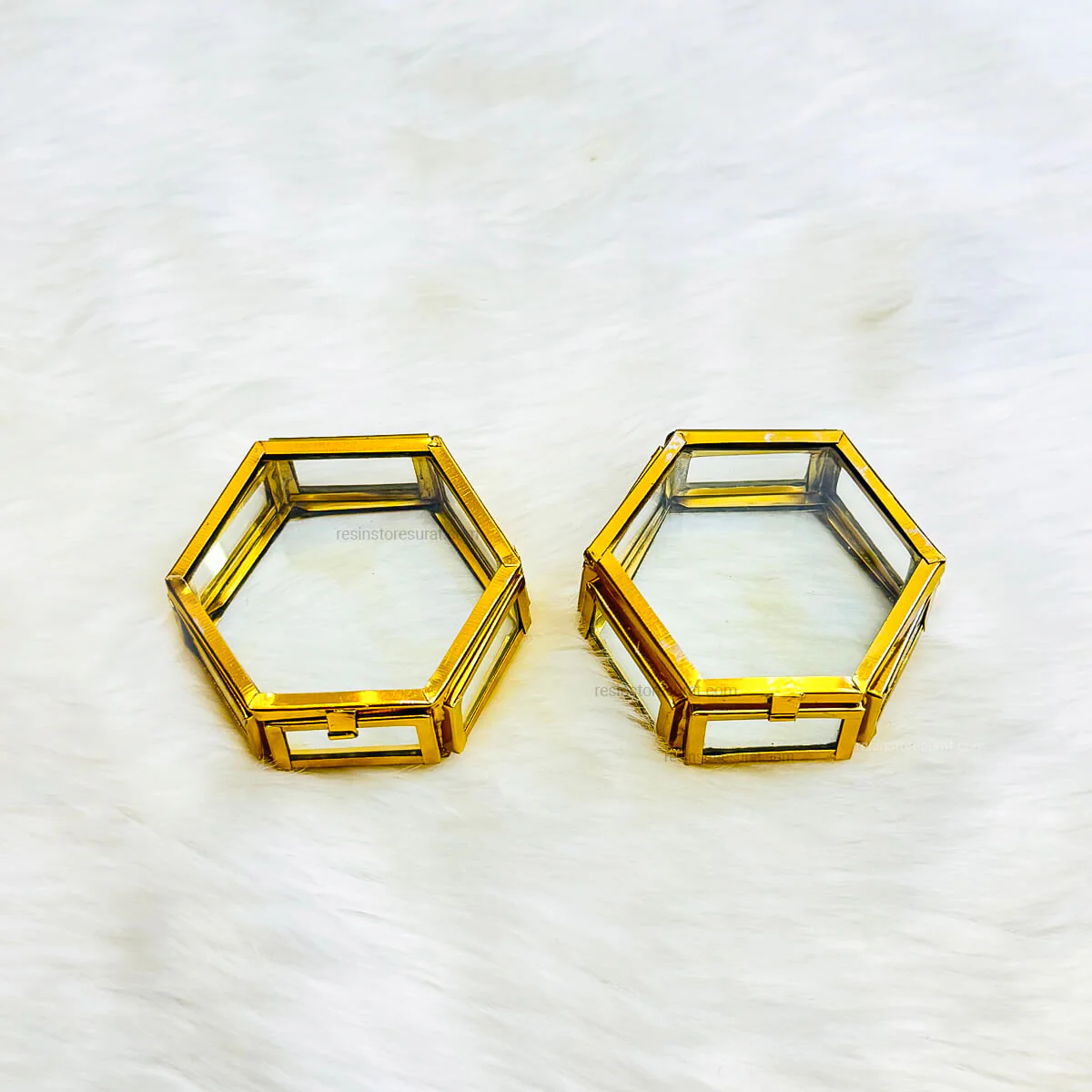 Vintage Metal Hexagon Engagement Box - 1 Pcs - Image 3
