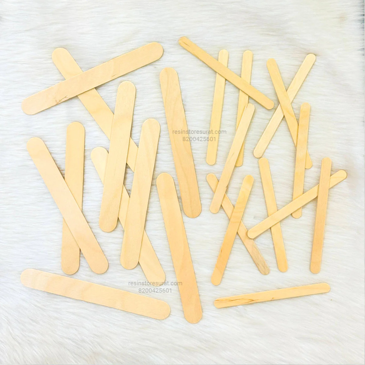 Wooden sticks to mix your resin